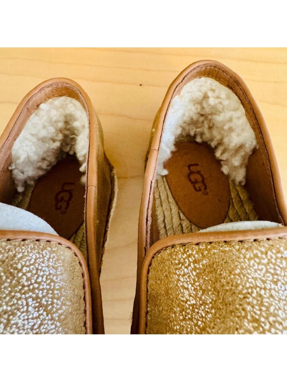 UGG Sandrinne II Women’s Metallic Gold - Slip-On Loafer Espadrille Size: 9 NWT - Picture 6 of 9